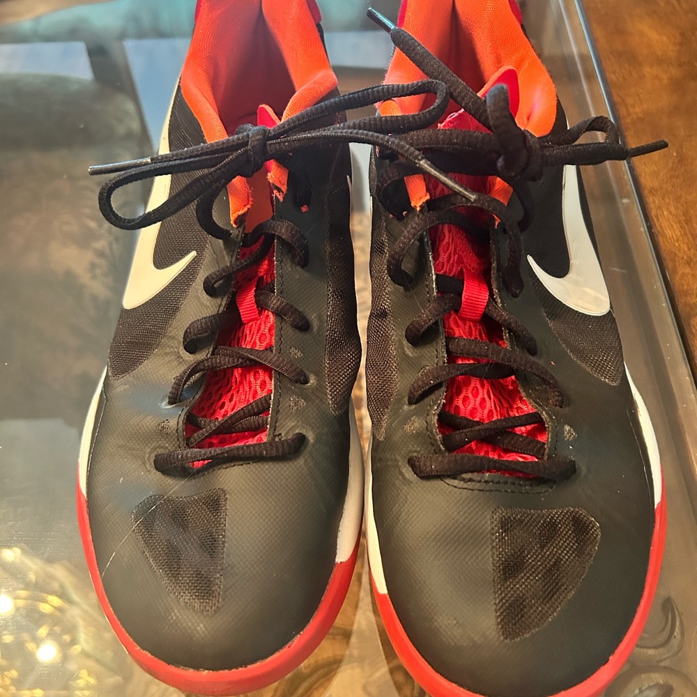Nike Hyperspike Red and Black Athletic Volleyball shoes. Great condition. Size 9